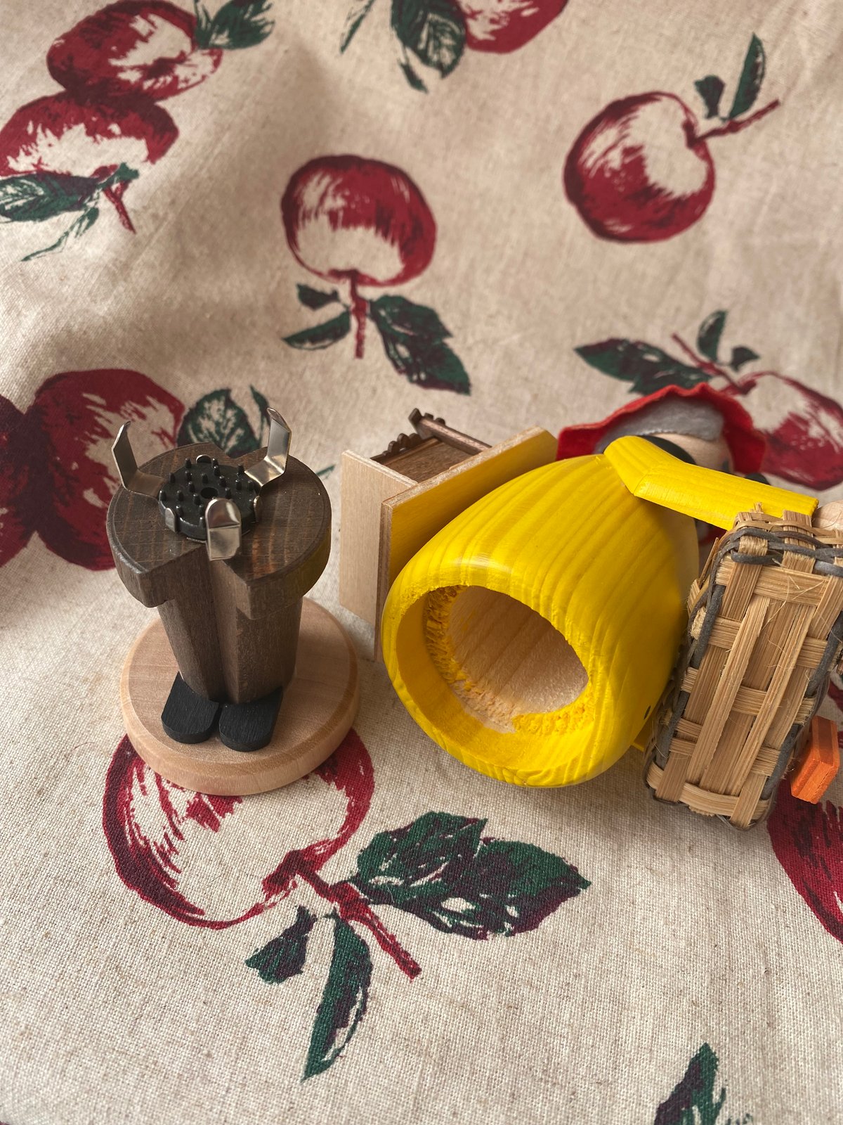 時計売り ドイツ クーネルト社 煙だし人形 パイプ人形 香炉 木製