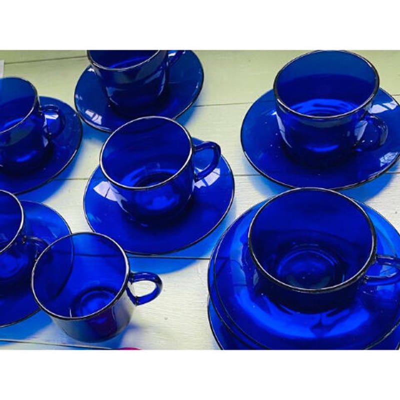 サファイアブルー 耐熱ガラス ティーカップ＆ソーサー | 世界の猫祭