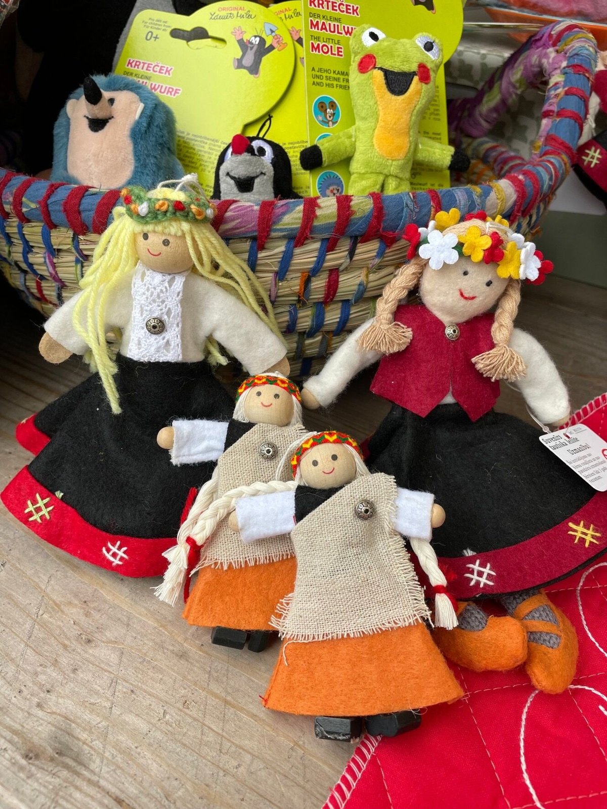 リエルワールデ帯　ラトビア土産　民族衣装帯　民芸品 バルト3カ国　未使用品 世界の模様1 ラトビアのリエルワールデ帯 | トピックス