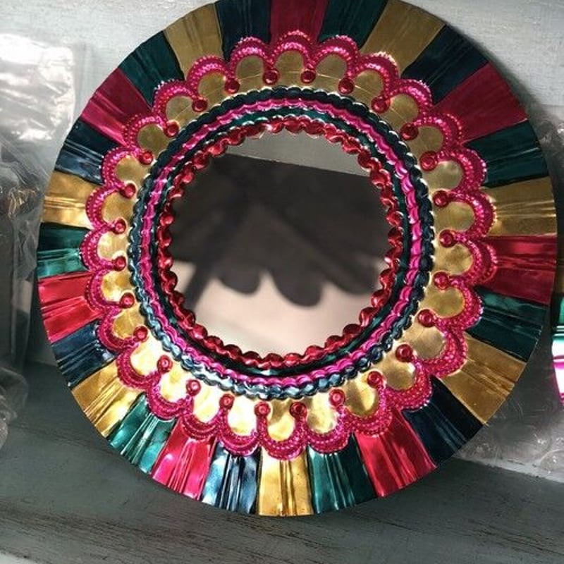 メキシコ 縁起物 ブリキ雑貨 花鏡 ミラー オハラータ ブリキ 花 太陽
