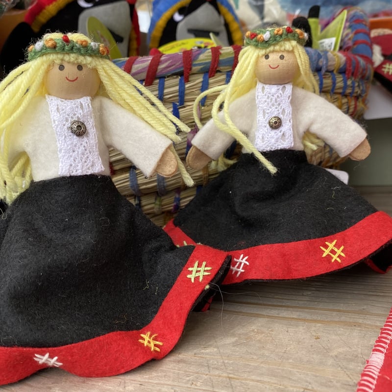 ラトビア 伝統手工芸 民族衣装 人形 ハンギングドール オーナメント