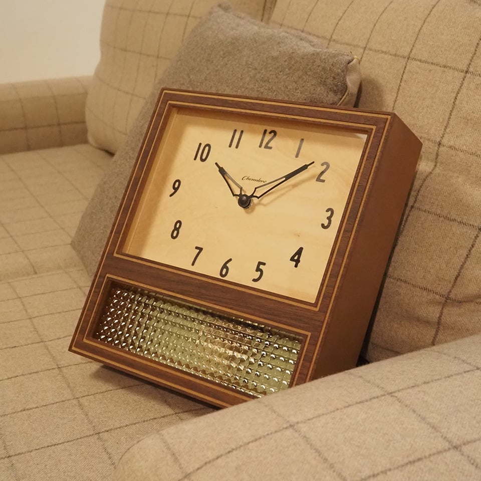 日本製】電波時計 壁掛け時計 振り子時計 COURT PENDULUM CLOCK 日本製】電波時計 壁掛け時計 振り子時計 COURT PENDULUM CLOCK