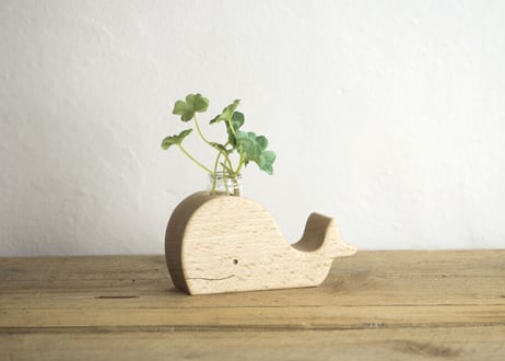 「 くじらの一輪挿し L 」～お部屋に癒しを