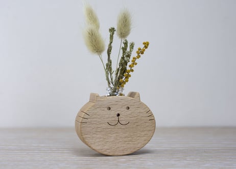 「 ねこの一輪挿し 」～お部屋に癒しを