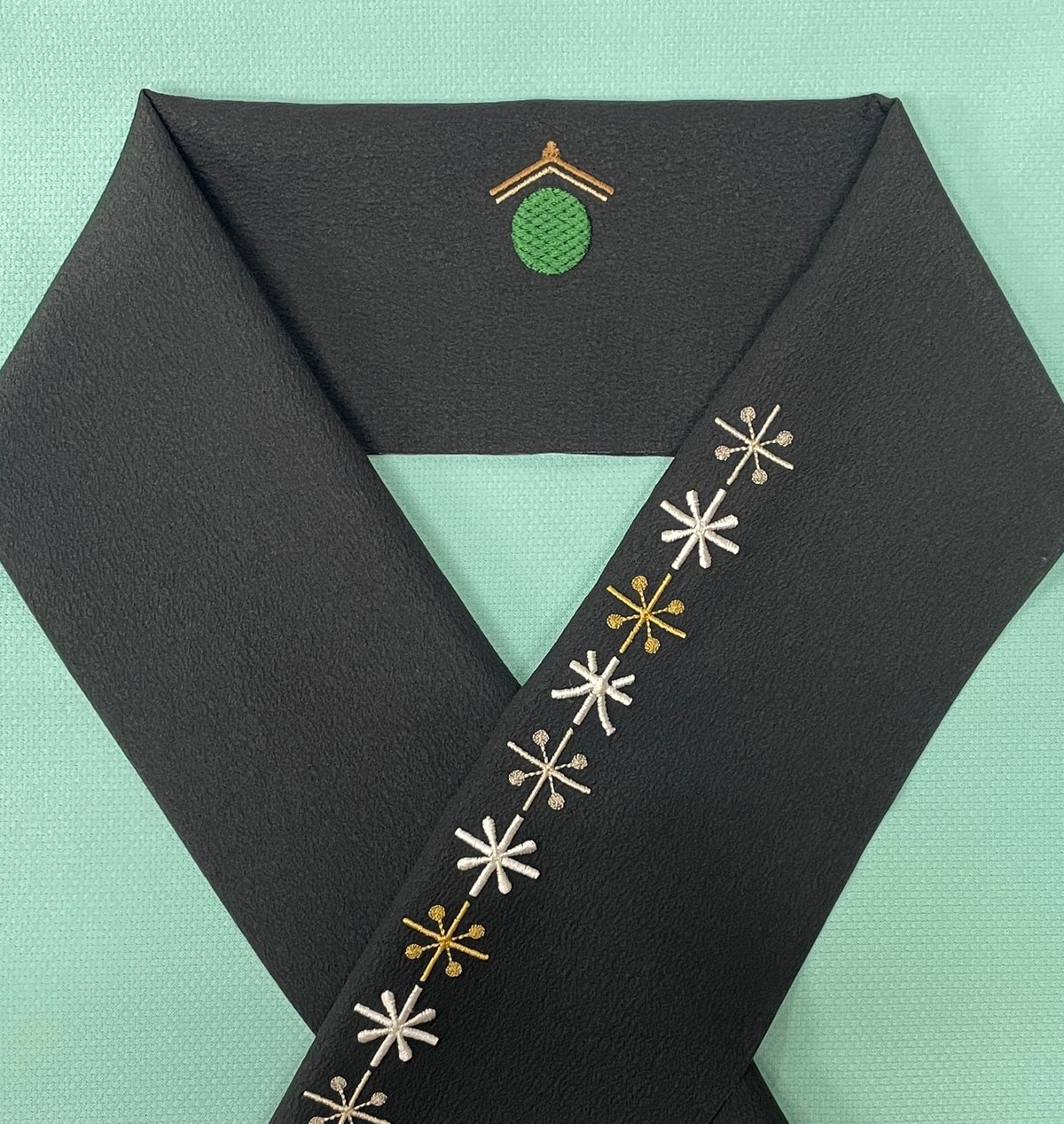 本日値下げミルフィーユ 100 お受験 お教室 フォーマル 冠婚葬祭 丸襟 刺繍 靴下 スクールソックス ワンポイント 刺繍 ソックス お受験 面接 学校