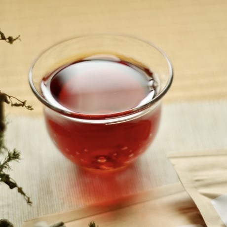 夏は和紅茶を水出し！優しい甘味がある和紅茶50gとフィルターインボトルのセット