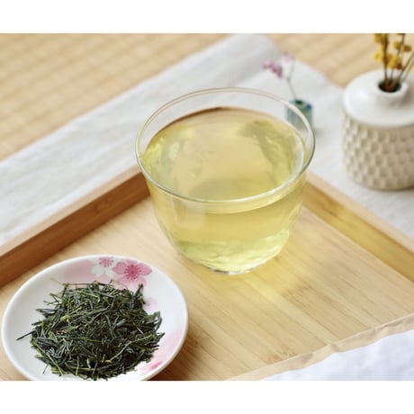 香り系品種「さやまかおり」優しい渋みと爽やかな甘みの煎茶！1袋40グラム