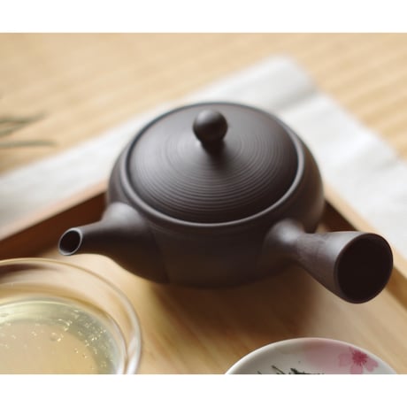 芽重型仕立ての普段飲み茶におすすめな「和」＆常滑急須セット
