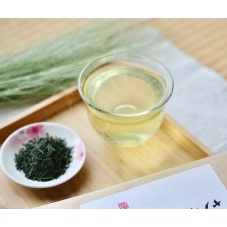 香り系品種「さえみどり」フレッシュ感ある香りと強い旨味ある煎茶！1袋40グラム