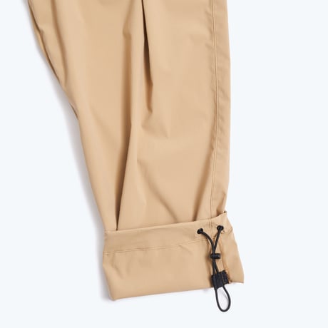 WATER REPELLENT TAPERED STRETCH TRACK PANTS (BEIGE)