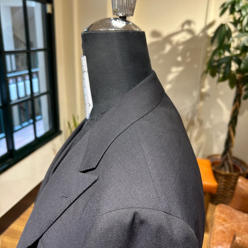 Dormeuil Mohair Navy 3P suit | Sartoria Raffani
