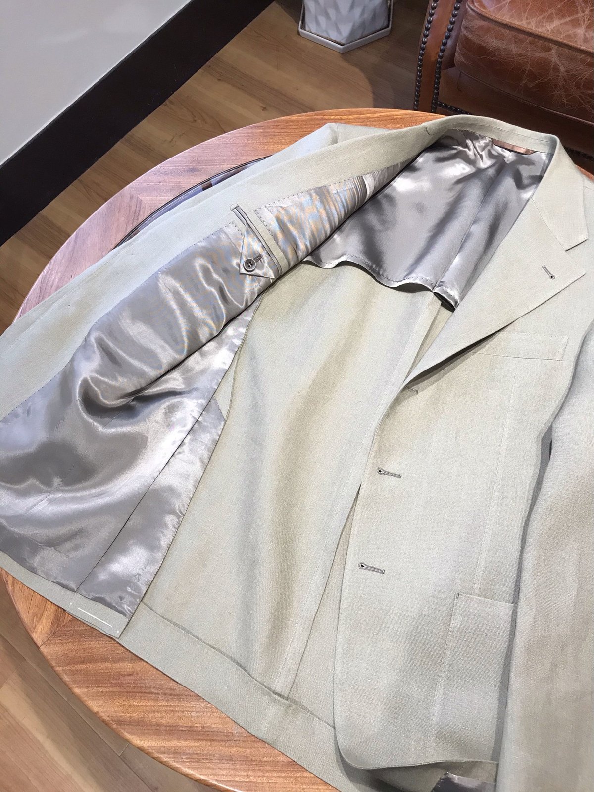 Pistachio Linen suit | Sartoria Raffaniello