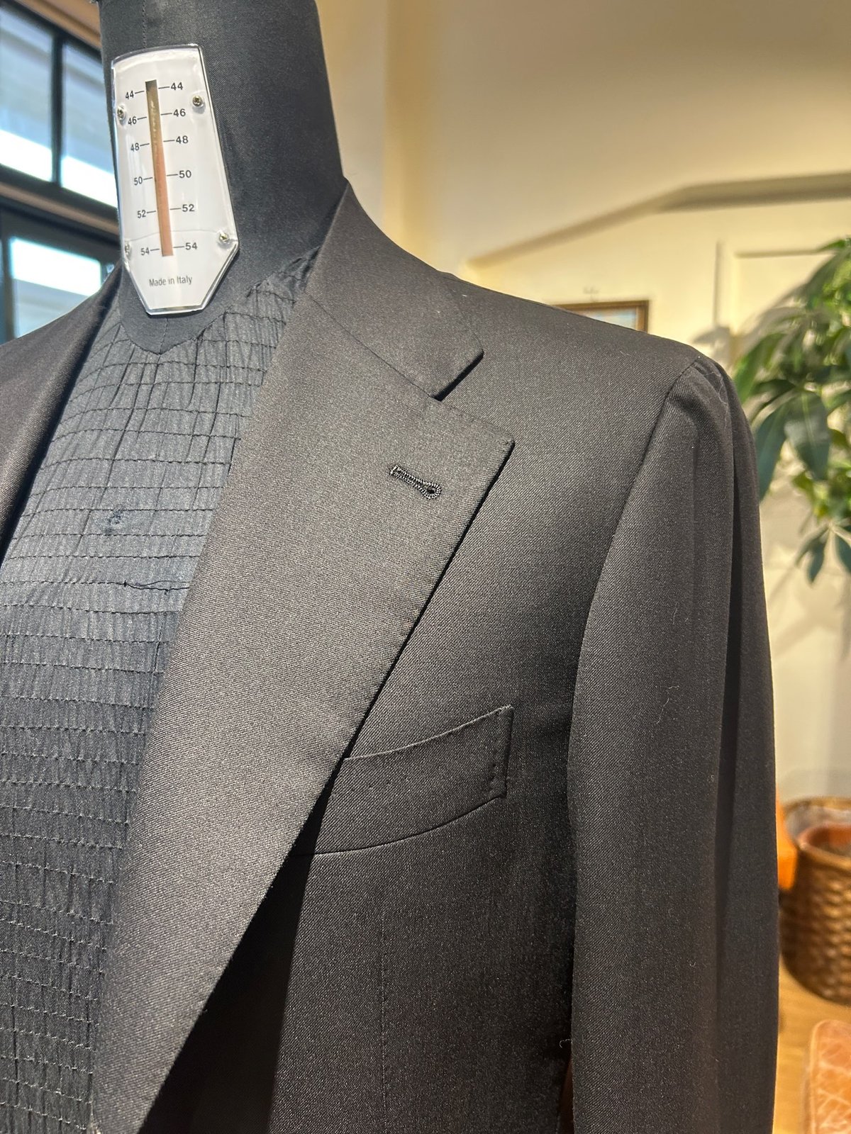 Black suit | Sartoria Raffaniello