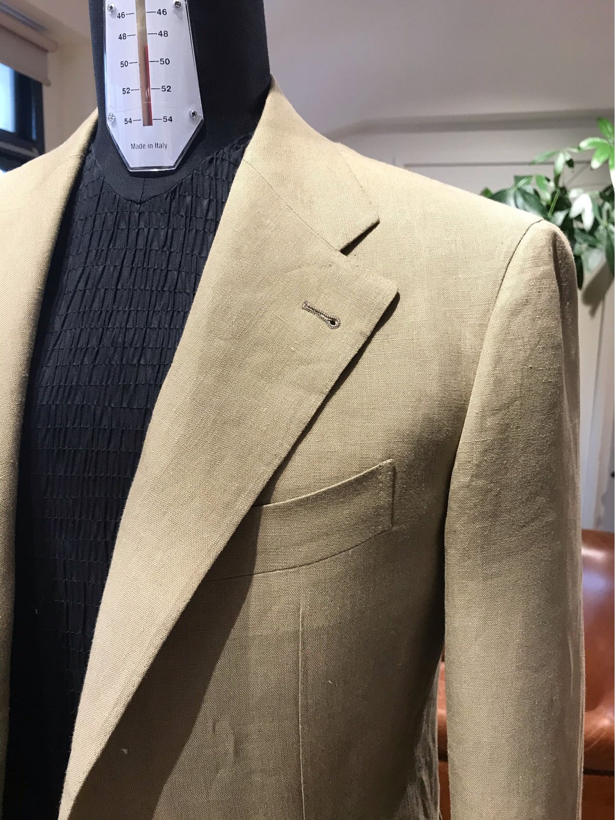 Pistachio Linen suit | Sartoria Raffaniello