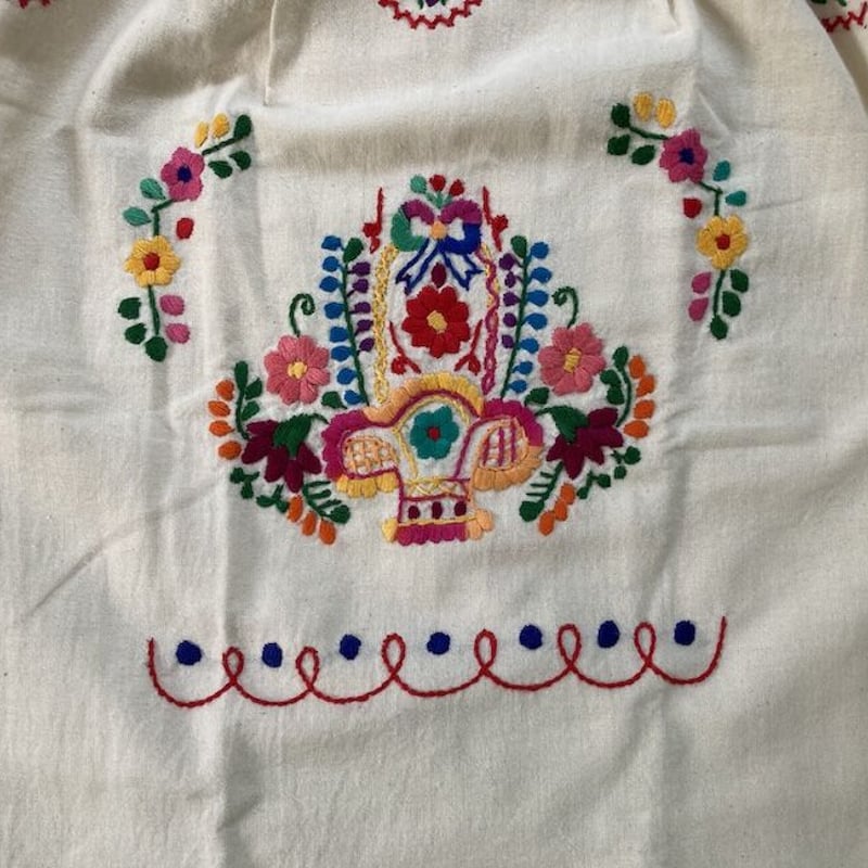 1-2歳サイズ】キッズ メキシカン刺繍のワンピース（コットン生成り 
