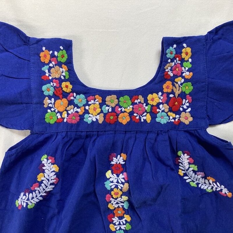 3-4歳サイズ】花柄刺繍のカラーコットンワンピース（青） | te to te