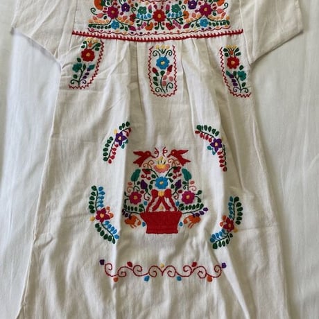 【5-6歳サイズ】キッズ メキシカン刺繍のワンピース（コットン生成り） 07