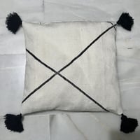 モロッコ ベニワレン Beniourain クッションカバー プフ 白 ラグ 2