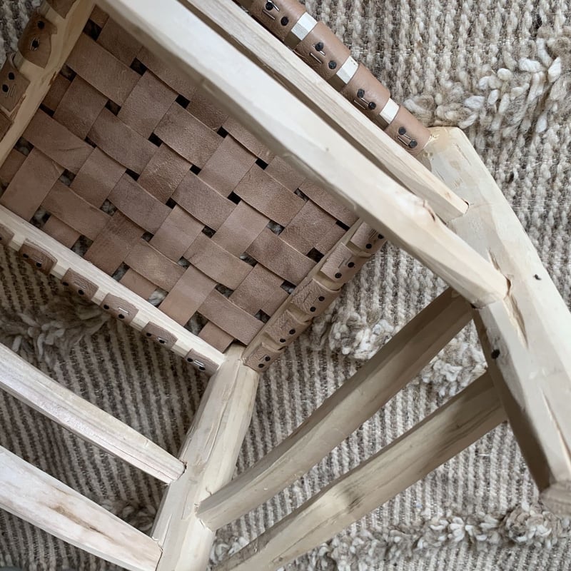本革スツール～Woven leather stool～ DIY Woven Leather Footstool - Sailrite
