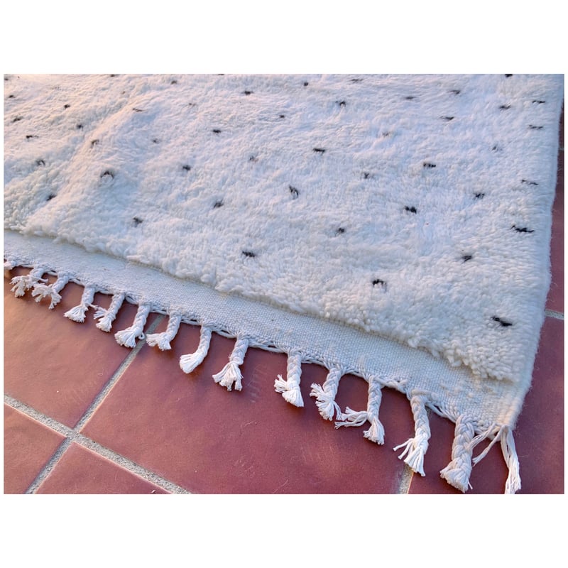 モロッコ ベニワレン Beniourain ラグ ドット柄 ブラック 黒 2 モロッコ ベニワレン Beniourain ラグ ドット柄 ブラック 黒 2