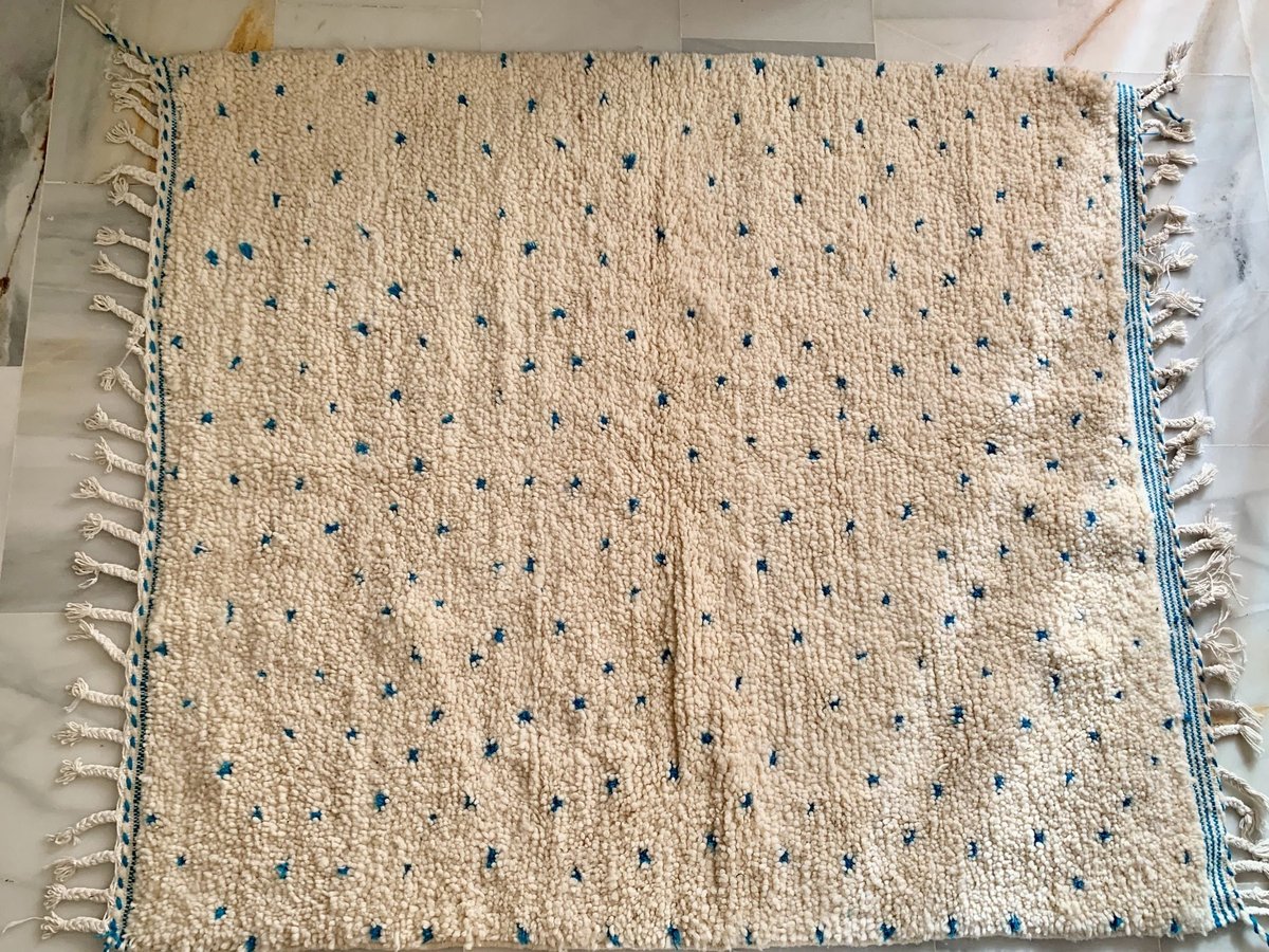 モロッコ ベニワレン Beniourain ラグ カーペット 絨毯 ドット柄