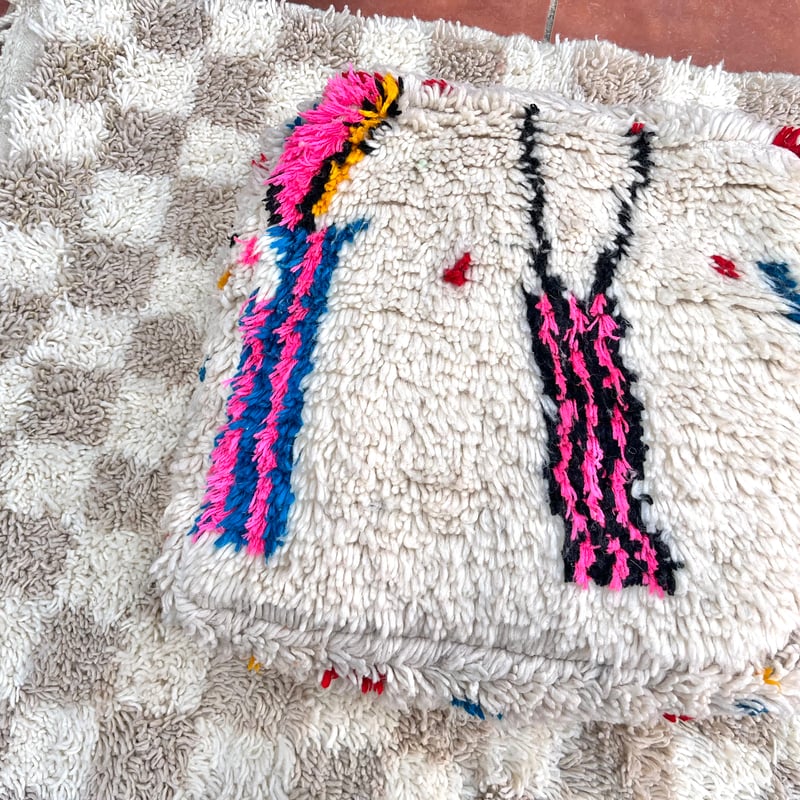 モロッコ　プフ　pouf アジラル　オットマン クッション　ラグ　137 モロッコ プフ pouf アジラル オットマン クッション ラグ 137