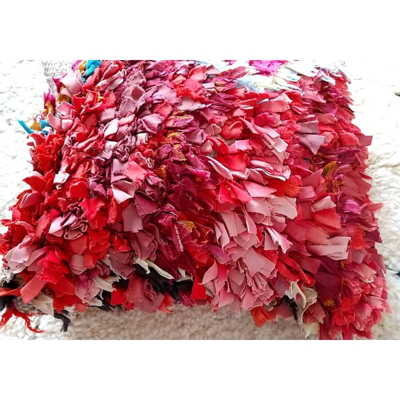 ハートがいっぱい♡　モロッコ直輸入　プフ クッションカバー ヴィンテージ モロッコ ヴィンテージファブリックHaïkハイクのプフ「Hibou