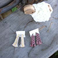 カード織りのピアス／スウェーデンカード織のアクセサリー