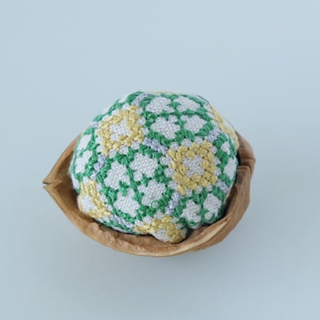 まわたでつくる　はり山キット / すみれ畑