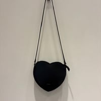 【YAHKI】 ハート型 レザーバッグ