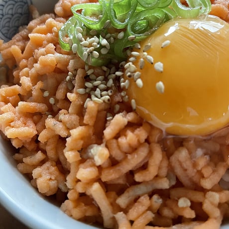 【ご飯のお供に】鮭とろフレーク 100ｇ×4個《送料無料》（※沖縄、離島除く）
