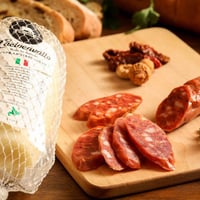 【お酒に合う！】ファットリアビオ  通販「カリとろ！濃厚チーズとピリ辛サラミのセット」