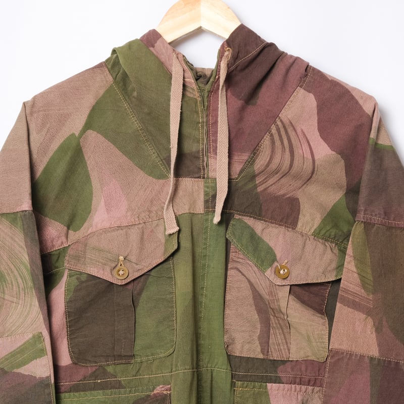 British Army SAS Brush Stroke Camouflaged Smock British Army SAS Brush Stroke Camouflaged Smock