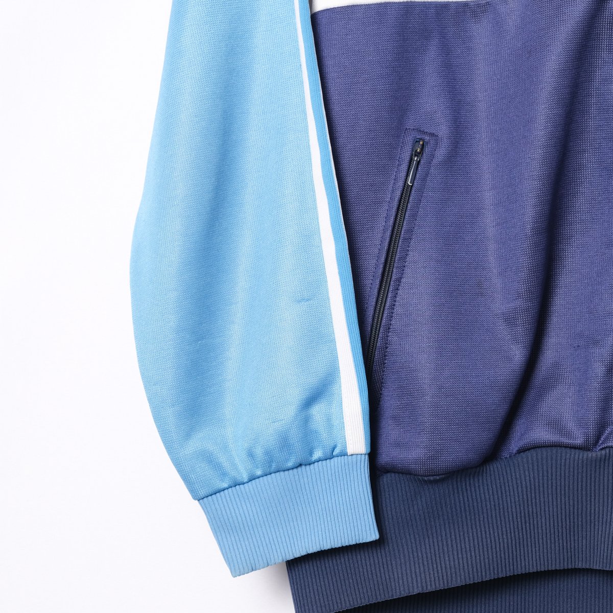 か*ゃ様 80s track jacket 西ドイツ 離れ三つ葉 adidas(アディダス