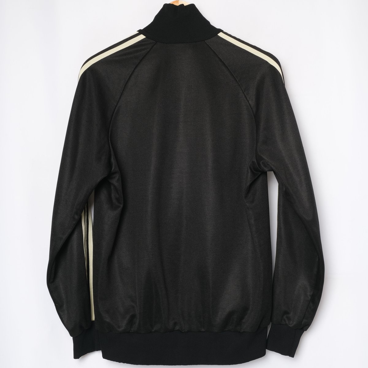 70-80s Vintage adidas EIN SCHWAHN Half Zip Pull 70-80s Vintage adidas EIN SCHWAHN Half Zip Pull