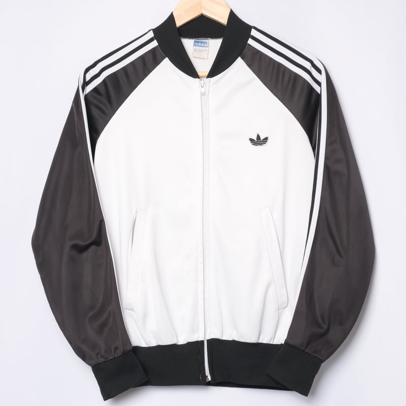 70's〜80's adidas” track jacket デサント期 2号（メンズS相当） – 