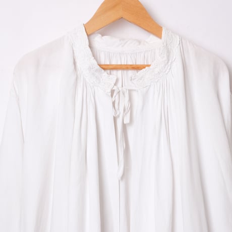 Early 1900s France  Antique Linen Church Smock 2
