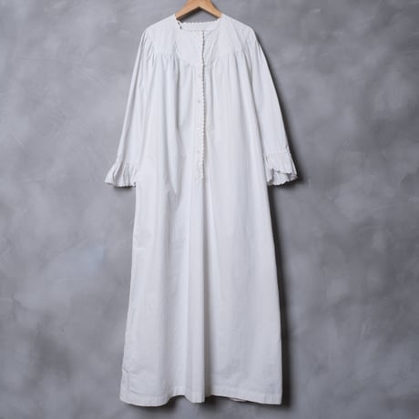 Early 1900s French Antique Cotton Night Dress ①