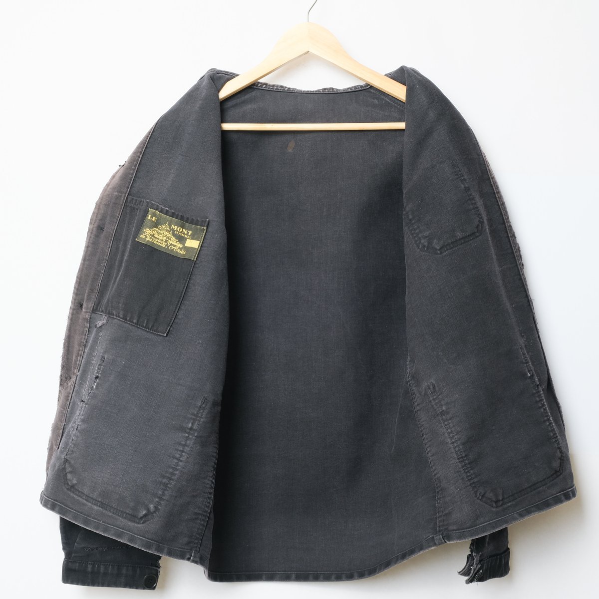 40-50s Le Mont St Michel Black Moleskin Jacket 40-50s Le Mont St Michel Black Moleskin Jacket