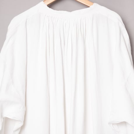 Early 1900s France  Antique Linen Church Smock