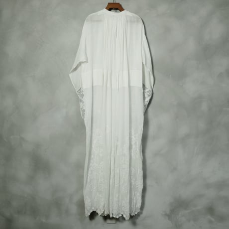 1930s French vintag Church Smock