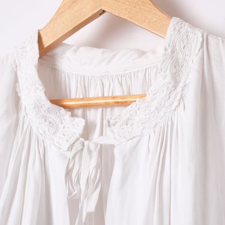 Early 1900s France  Antique Linen Church Smock 2