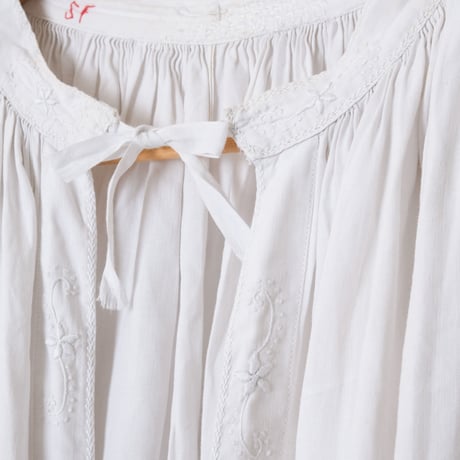 ~1920s  French  Linen Deer Church Smock