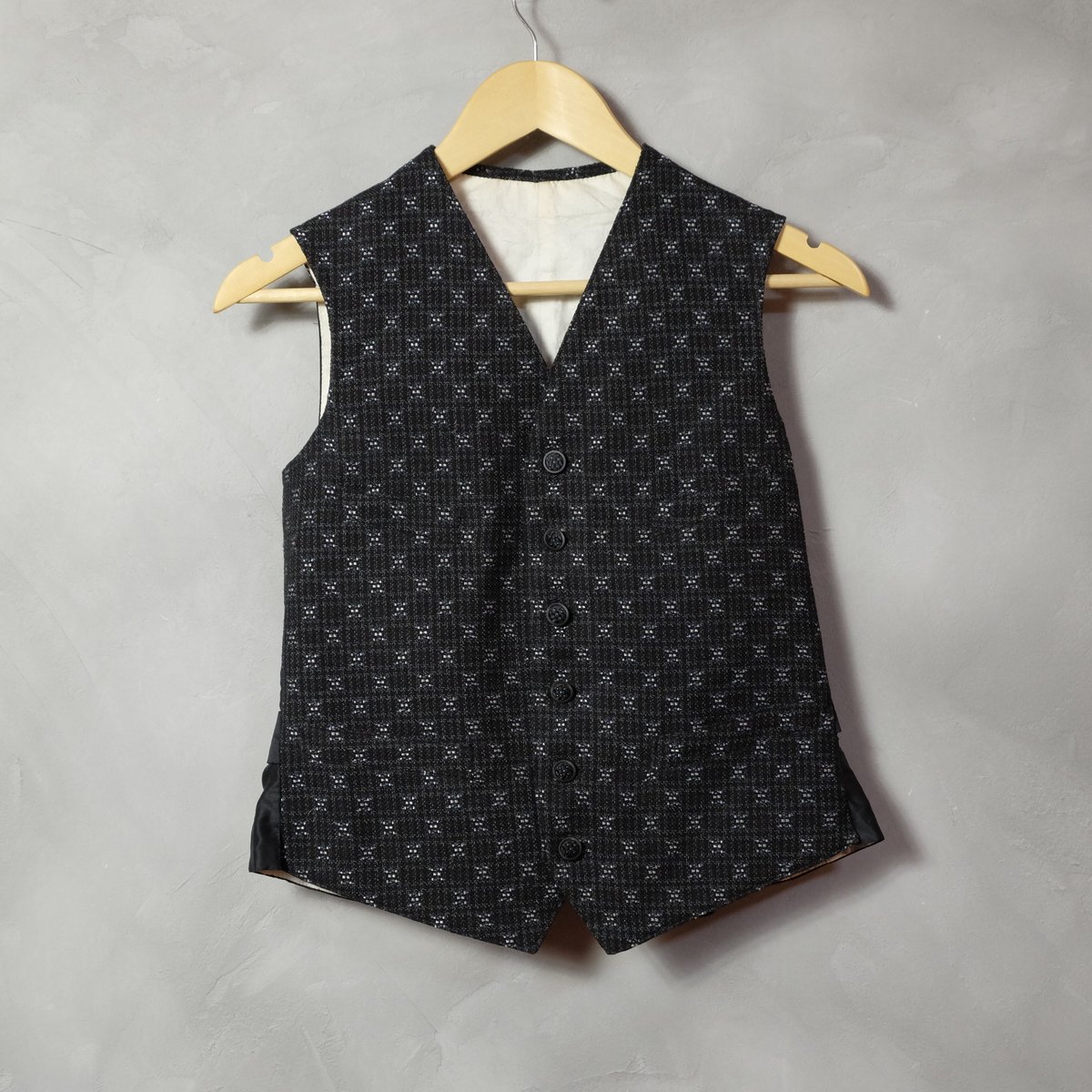 1860 French antique 「Belle Jardiniere 」Vest | 1860 French antique 「Belle Jardiniere 」Vest |