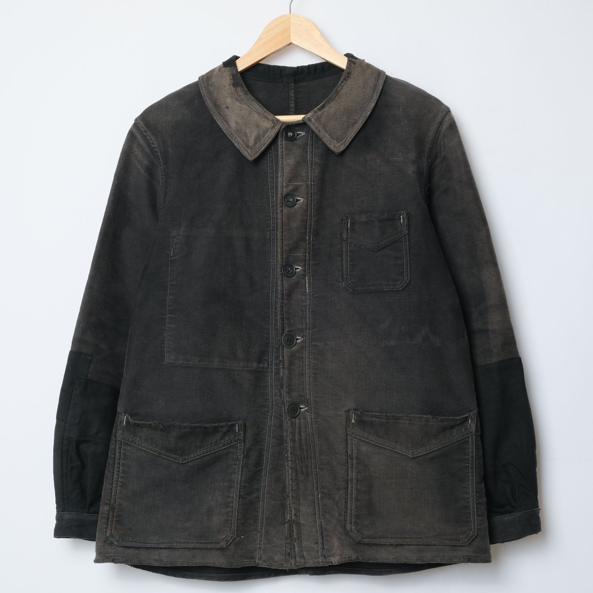 30-40s Le Mont St Michel Black Moleskin Jacket 30-40s Le Mont St Michel Black Moleskin Jacket