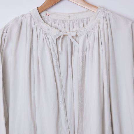 ~1920s  French  Linen Deer Church Smock
