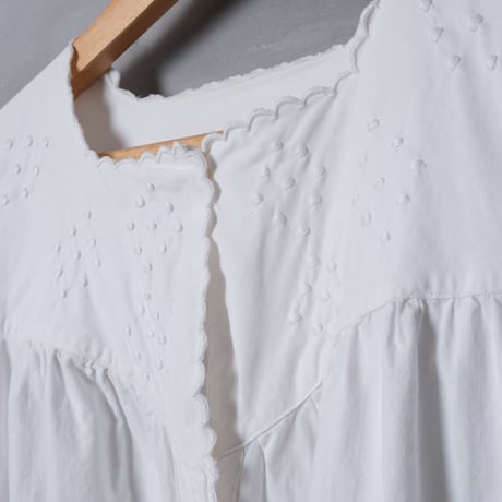 Early 1900s French Antique Cotton Night Dress ②