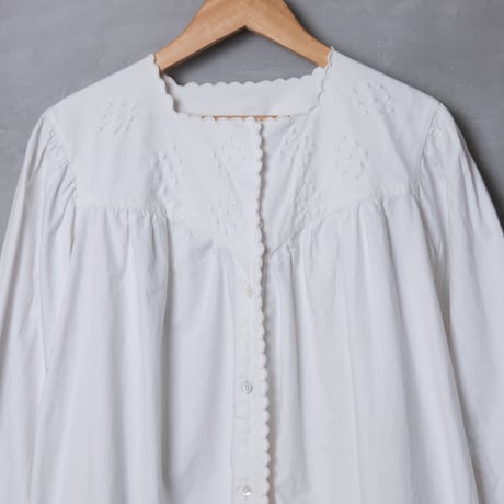 Early 1900s French Antique Cotton Night Dress ①