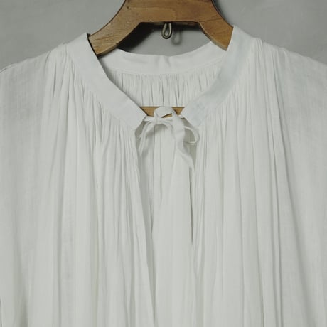 1930s French vintag Church Smock