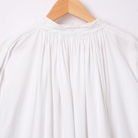 Early 1900s France  Antique Linen Church Smock 2